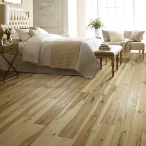 Bedroom Hardwood flooring | Carpetland USA